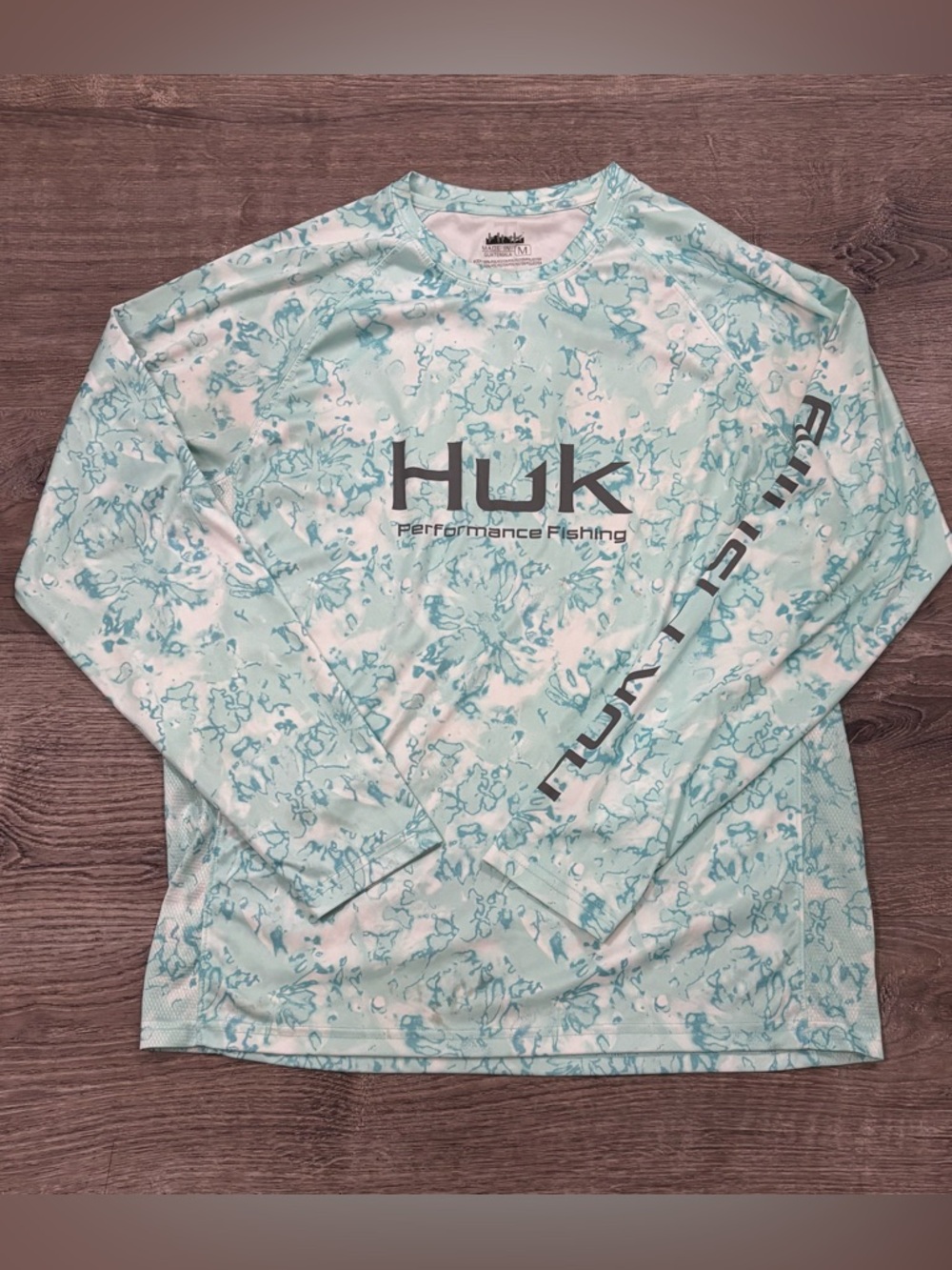 Huk Light Blue Long Sleeve Fishing T-Shirt Men's M Performance Quick Dry